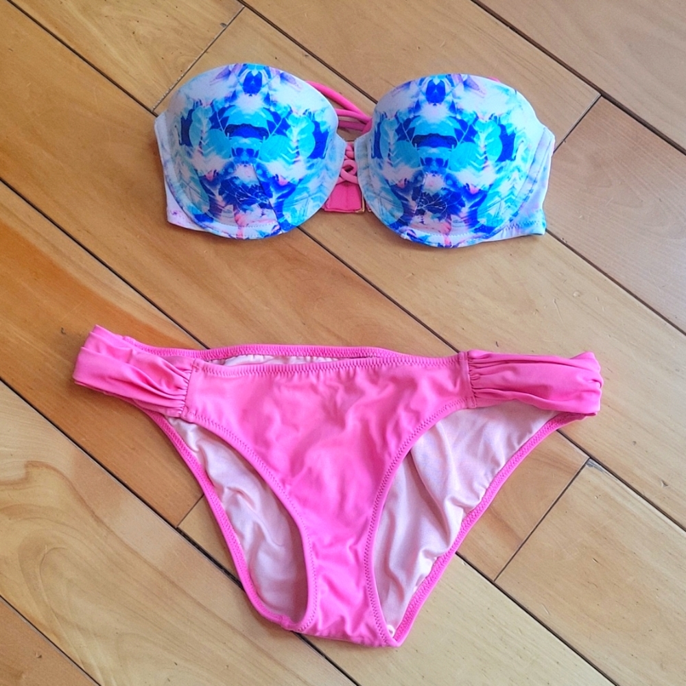 Victoria's Secret Bikini Size 32C/S